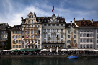 View from the Chapel Bridge onto the hotel promenade, Hotel des Alpes, Old Town, Lucerne,