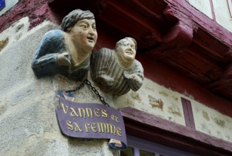 Figures on house, Vannes, Morbihan, Brittany, France, Europe