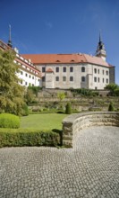 Rose Garden, Hartenfels Castle, Torgau, Saxony, Germany, Europe