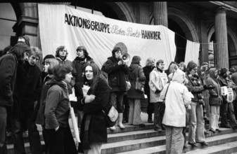 Demonstrations from 1-5 April 1975 in the centre of Hanover, which became traditional under the