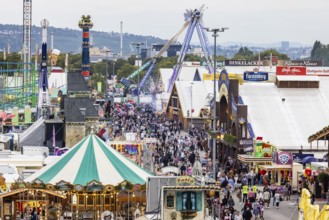 Stuttgart Folk Festival at the Cannstatter Wasen. Around 260 showmen provide a great atmosphere at