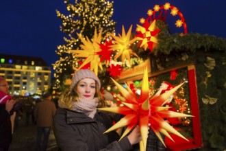 Young woman at the Striezelmarkt