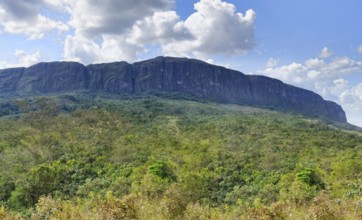 Babylon mountains, Serra da Canastra, Minas Gerais state, Brazil, South America