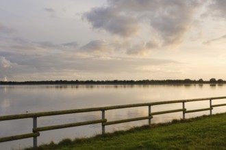 Landscape at the reservoir, evening mood, Geeste, Emsland, Lower Saxony, Germany, Europe