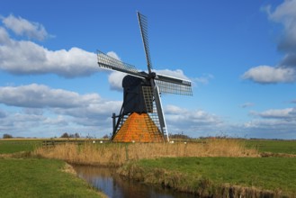 De Jansmolen or De Modden, hollow mill, Rijksmonumenten, Goengahuizen, Goëngahuizen, Goaiïngahuzen,