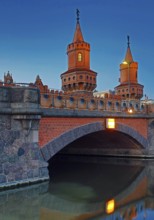 Oberbaum Bridge over the Spree in the early morning, Friedrichshain-Kreuzberg district, Berlin,