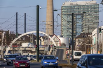 Düsseldorf, Völklinger Straße, federal road B1, city centre traffic, flyover bridge to the city