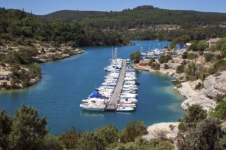 Boats in the boat harbour in Esparron-de-Verdon, Lac d Esparron, Provence-Alpes-Côte d'Azur,