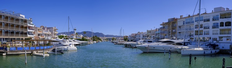 Marina, Empuriabrava, Gulf of Roses, near Girona, Catalonia, Costa Brava, Spain, Europe