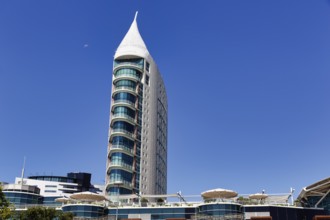 Centro Vasco da Gama with residential tower, high-rise, modern architecture, Parque das Nações,