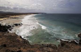 Rugged Atlantic Ocean coast at El Cotillo, Fuerteventura, Canary Islands, Spain, Europe