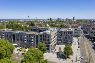 View over Essen-Holsterhausen, Holsterhauser Platz, to the north, to the skyline of the city