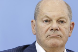 Olaf Scholz (SPD), Federal Chancellor, on his way to the Federal Press Conference, bpk, Federal