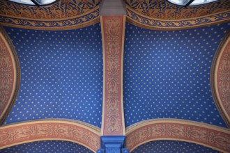 Preserved ceiling vault in the vestibule of the former synagogue, built in 1883, destroyed by the