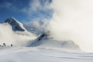 Ski slope, with view of Eiger, Mönch and Tschuggen, Grindelwald, Bernese Alps, Canton of Bern,