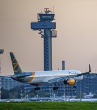 Düsseldorf International Airport, landing of a Condor Boeing 757-300, south, 05R/23L, air traffic