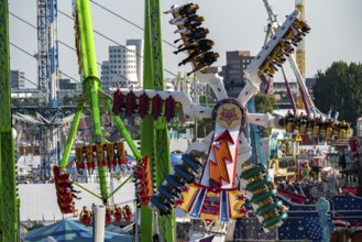 The Rhine Fair in Düsseldorf, in the Rhine meadows in the Oberkassel district, on the Rhine, North