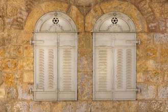 Israel, Jerusalem old narrow streets of Nahlaot historic neighborhood with many small synagogues,