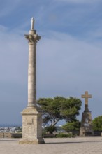 Pietrina cross and Marian column from 1694 with a statue of the Madonna, Santa Maria di Leuca,