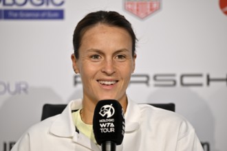 Tatjana Maria (GER) portrait, smiles, press conference, press conference, interview, microphone,