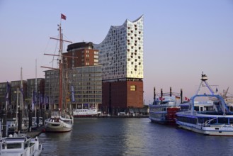 Europe, Germany, Hamburg, Elbe, harbour, Elbe Philharmonic Hall, view to Elbe Philharmonic Hall,