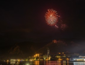 Solstice fireworks with a view of Dürnstein, Rossatz-Arnsdorf, Lower Austria, Austria, Europe