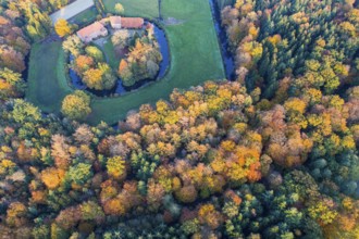 Autumn forest with the Füchtel estate, aerial view, drone, Füchtel, Vechta, Lower Saxony, Germany,