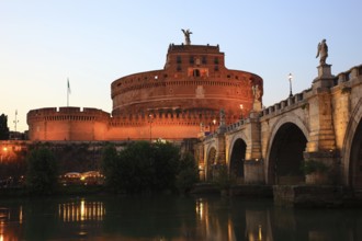 Castel Sant'Angelo, Mausoleo di Adriano, Mausoleum for the Roman Emperor Hadrian, Castel