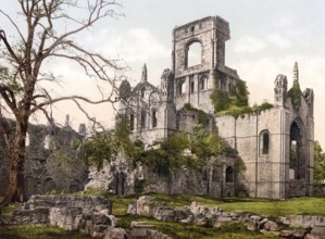 Kirkstall Abbey, ruin of a Cistercian abbey in the northern English city of Leeds in the county of