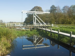 Großefehn Canal, bascule bridge, Mittegroßefehn, East Frisia, Germany, Europe