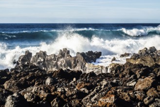 Sea shore with moving waves, Lanzarote, Canary Islands, Spain, Europe