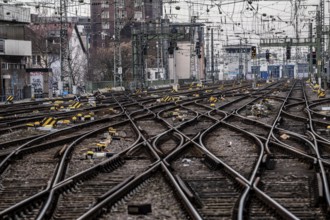 Empty tracks in front of Cologne Central Station, 3-day strike of the railway union GDL, only very