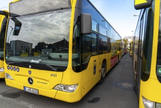 Bus and tram depot of the Ruhrbahn in Essen, all trams remained in the depot, Verdi warning strike