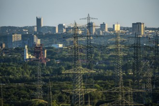 View over the central Ruhr area, from the north over Gelsenkirchen, with the former Consolidation