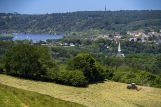 Lake Baldeney in Essen, view to the west, over the district of Kupferdreh, from Velbert, farmer