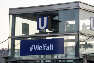 Demo against the AFD party conference in the Grugahalle in Essen, the local public transport