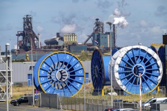 Cable drums for TCP pipes that transport hydrogen from offshore wind farms to land, special