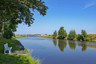 East Frisian landscape near Greetsiel, Krummhörn, East Frisia, Lower Saxony, Germany, Europe