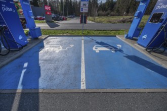 Electric filling station for electric cars, Schnaittach, Middle Franconia, Bavaria, Germany, Europe