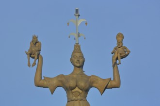 Sculpture Imperia by Peter Lenk 1993, detail, figures, woman in outstretched arms holding two