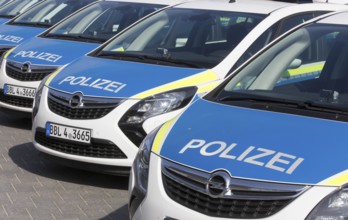 New radio patrol cars at the police station in Potsdam, 14/03/2016