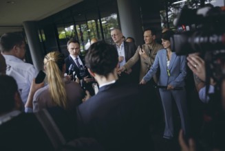 Christian Lindner (FDP), Federal Minister of Finance, photographed during a press statement after a