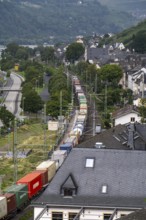 Upper Middle Rhine Valley, railway line on the right bank of the Rhine, goods train line, up to 400