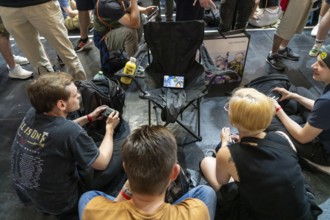 Gamescom, the world's largest trade fair for video and computer games, queue in front of the stands