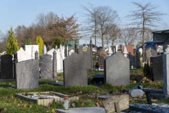 Islamic burial grounds at the Hallo cemetery in Essen-Stoppenberg, one of the largest Islamic