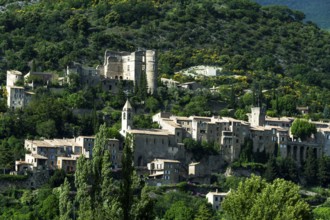 Montbrun les Bains village. Drôme. Auvergne-Rhone-Alpes. France