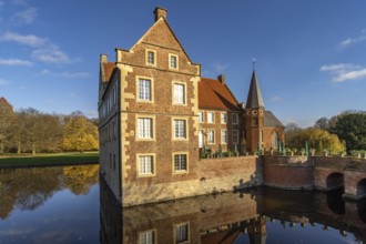 Burg Hülshoff, Havixbeck, Münsterland, North Rhine-Westphalia, Germany, Europe