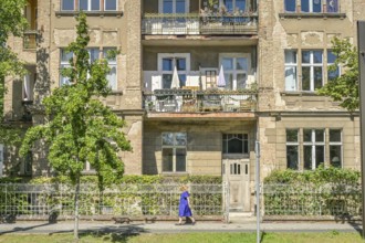 Dilapidated house, broken facade, Berliner Straße 93, Berliner Vorstadt, Potsdam, Brandenburg,