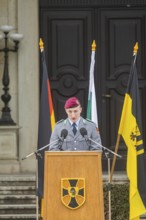 Public roll call of the Army Officers' School on Theatre Square: Bundeswehr honours and bids