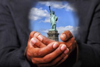 Symbolic image, Donald Trump, re-election, USA, Statue of Liberty, politics, announcements,